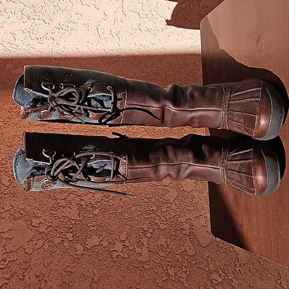 Ugg Australia Belcloud Leather Waterproof Sheepskin Knee Boots Size 7.5 - Picture 2 of 16